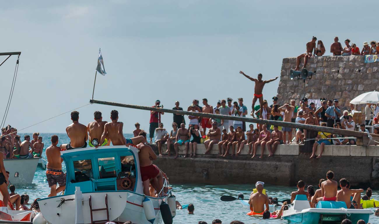 "Ntinna a mari" Manifestazione Cefaludese - Hotel Riva del Sole